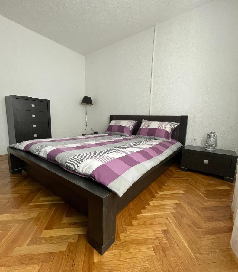 Apartment Marina سينج المظهر الخارجي الصورة